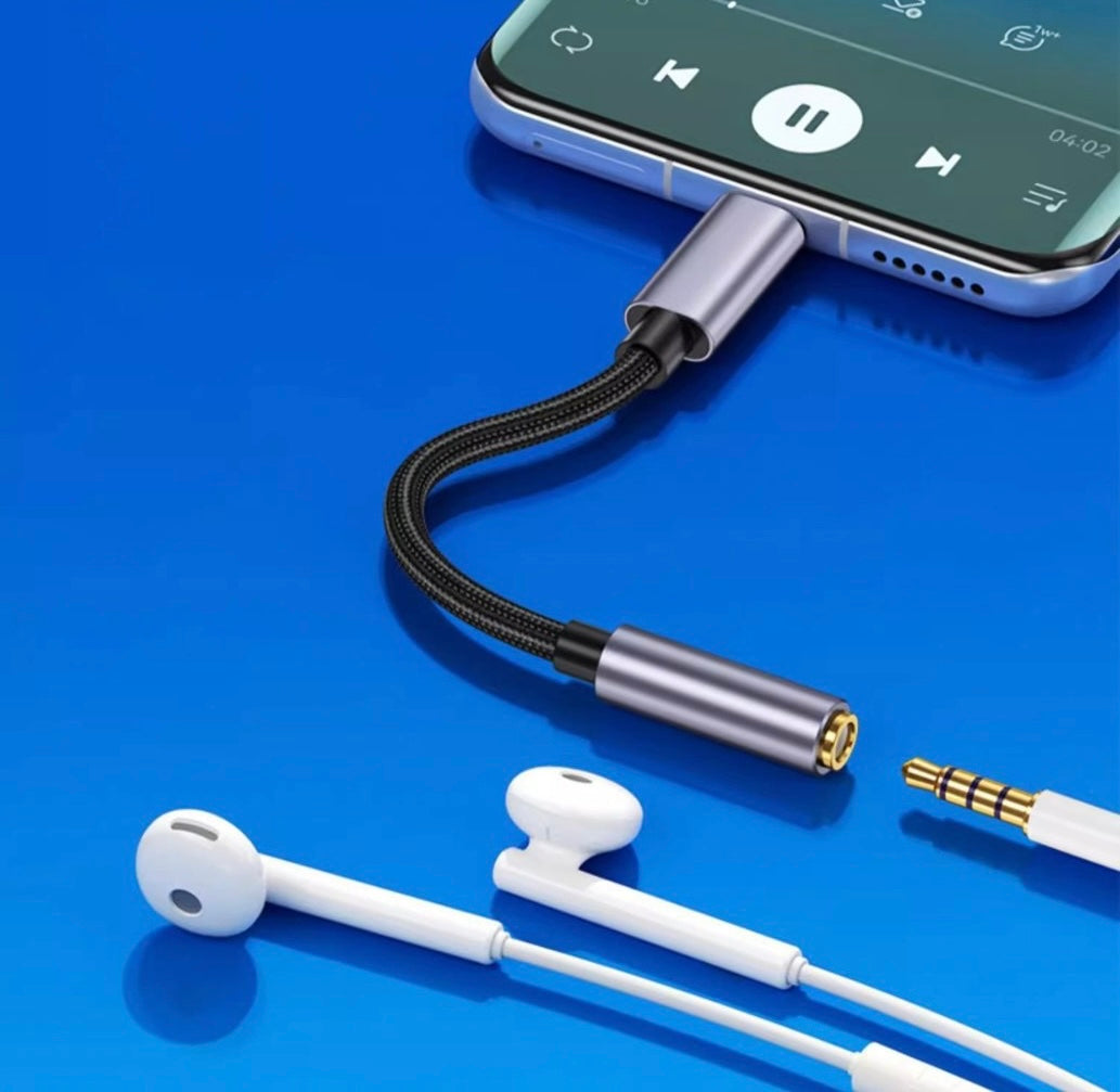 Type-C to 3.5mm earphone conversion plug compatible with Apple and Android